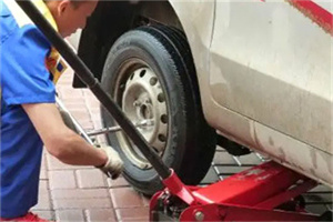 青冈附近拖车24小时服务热线电话